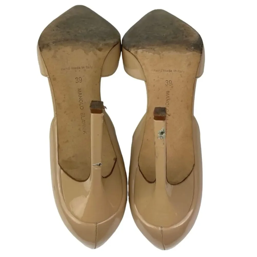Manolo Blahnik Beige Pointed Toe Patent Leather Slip On D'Orsay Pump Heels Sz 8